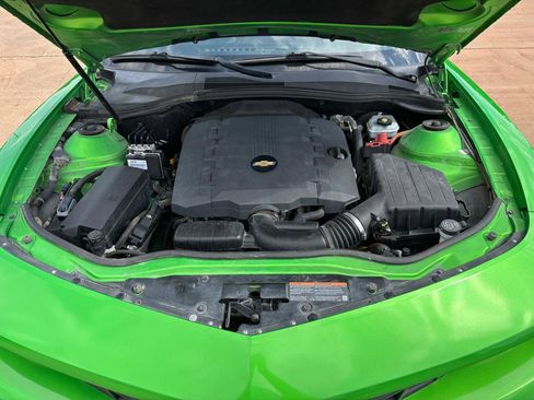 Used 2010 Chevrolet Camaro LT RWD image 22