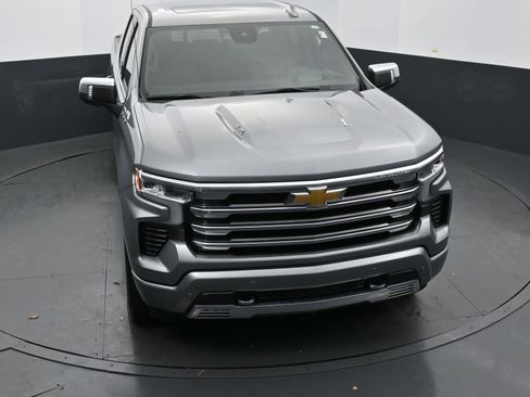 Used 2024 Chevrolet Silverado 1500 High Country image 33