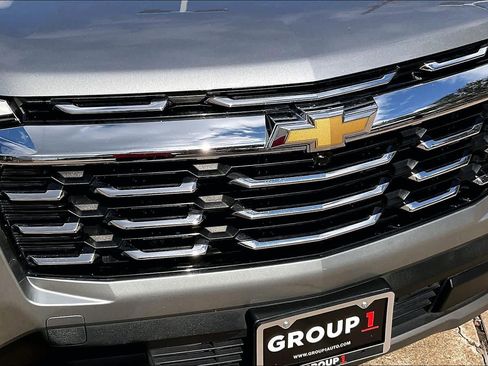 Used 2025 Chevrolet Equinox LT image 26