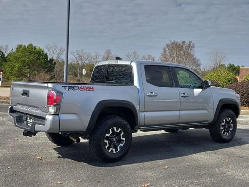 Used 2023 Toyota Tacoma TRD Off-Road image 7