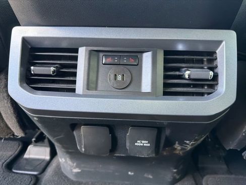 Used 2024 Ford F350 Lariat w/ Lariat Ultimate Package AWD/4WD image 25