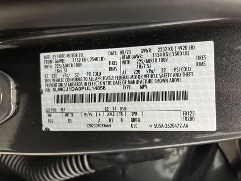 Used 2023 Lincoln Corsair AWD w/ Equipment Group 101A image 39