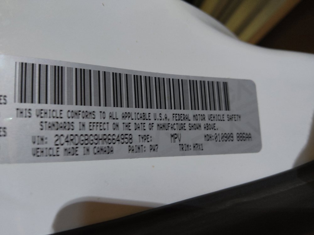 Used 2017 Dodge Grand Caravan SE FWD image 33