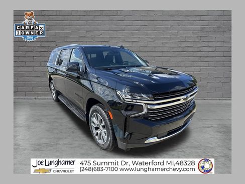 Used 2024 Chevrolet Suburban LT w/ LT Signature Plus Package AWD/4WD image 1
