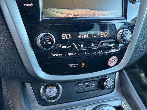 Used 2023 Nissan Murano SV image 22