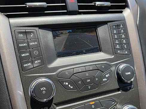 Used 2017 Ford Fusion SE image 31