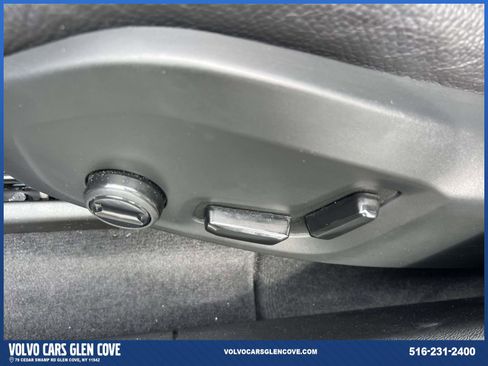 Certified 2024 Volvo XC60 B5 Plus w/ Protection Package Premier image 17