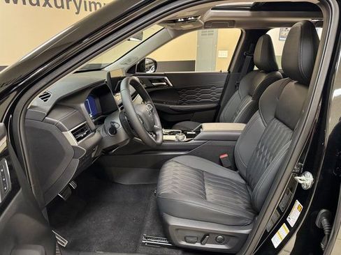 New 2026 Mitsubishi Outlander SEL image 8