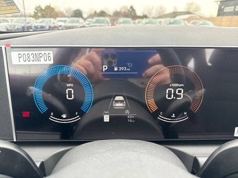 New 2026 Hyundai Tucson SE image 16