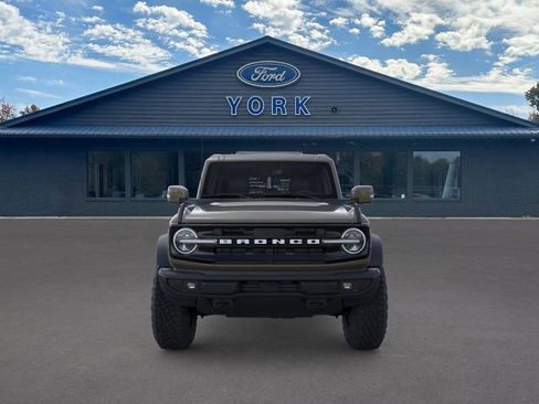 New 2025 Ford Bronco Outer Banks w/ Sasquatch Package image 6