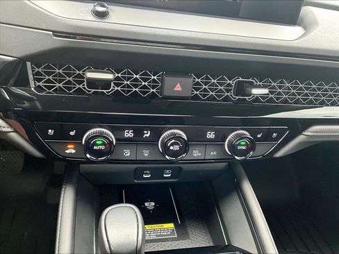 Used 2025 Honda Accord Touring image 15