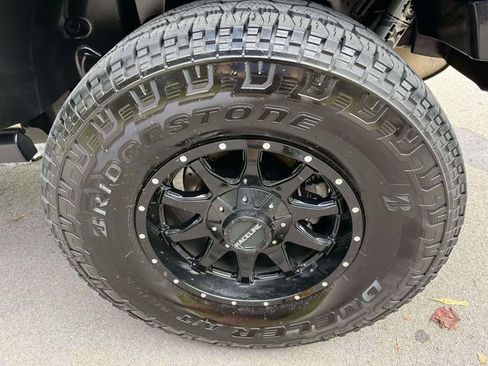 Used 2018 Jeep Wrangler Unlimited Rubicon AWD/4WD image 12