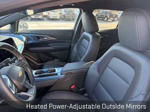 Used 2025 Chevrolet Equinox EV LT w/ Convenience Package image 23