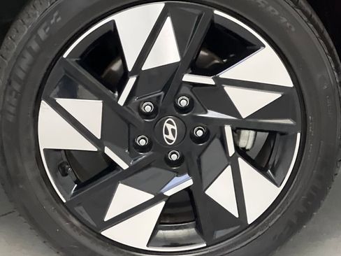 Used 2025 Hyundai Kona SEL FWD image 60