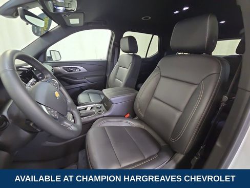 Used 2023 Chevrolet Traverse LT w/ LT Premium Package AWD/4WD image 26