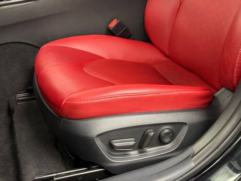 Used 2023 Toyota Camry XSE image 12