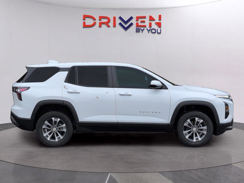 New 2026 Chevrolet Equinox LT w/ LPO, Floor Liner Package image 6