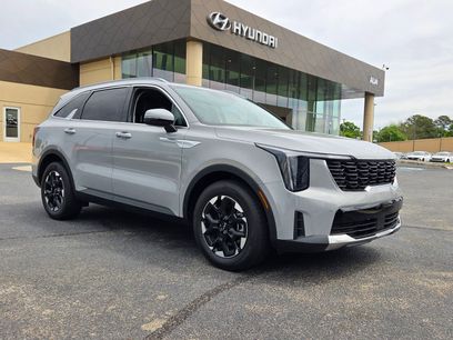 Used 2025 Kia Sorento S