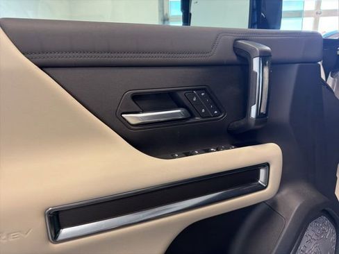 New 2026 GMC Hummer EV 4x4 Crew Cab image 43