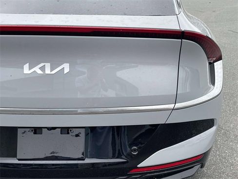 New 2025 Kia EV6 Wind image 11