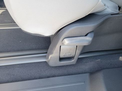 New 2026 Toyota Sienna XLE AWD/4WD image 32