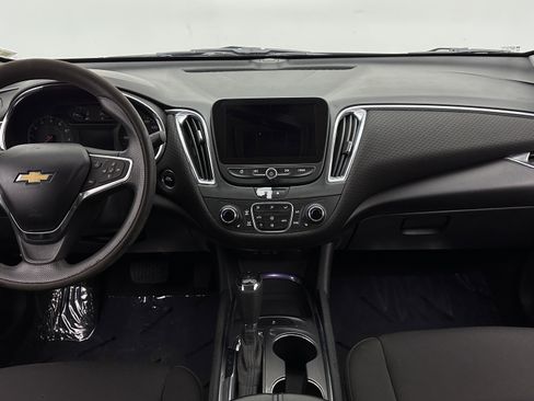 Used 2020 Chevrolet Malibu LT FWD image 27