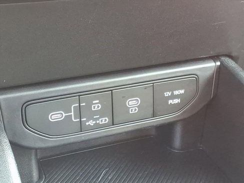 Used 2025 Kia K4 LXS image 18
