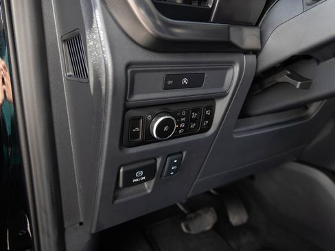 Used 2025 Ford F150 Lariat image 19