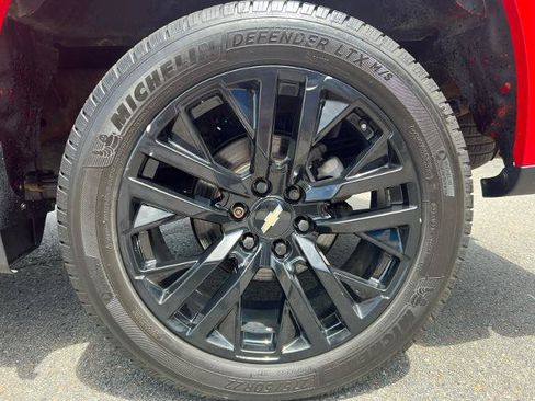 Used 2019 Chevrolet Silverado 1500 LT w/ All-Star Edition AWD/4WD image 9