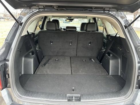 Certified 2024 Kia Sorento S image 19