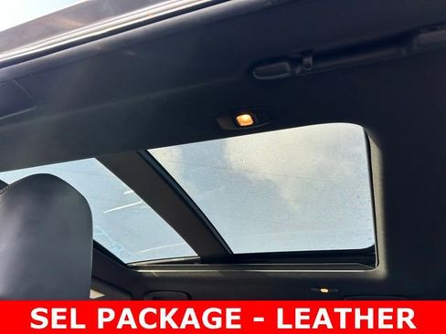 Used 2022 Mitsubishi Outlander SEL FWD image 17