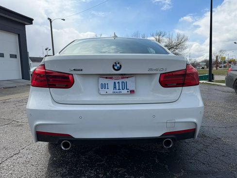 Used 2018 BMW 340i xDrive 340i xDrive Sedan 4D w/ Premium Package image 7