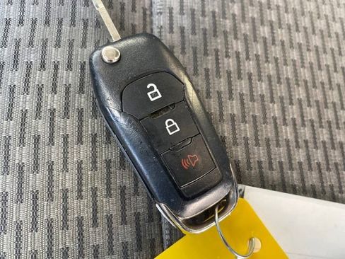 Used 2016 Ford F150 XLT image 22