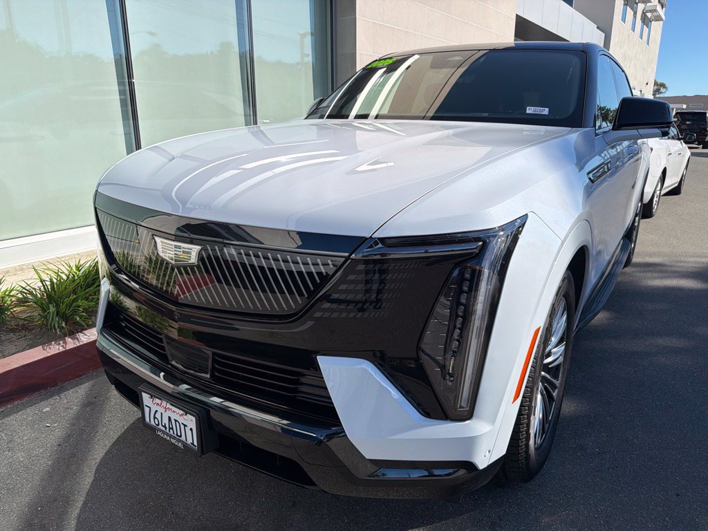 Used 2026 Cadillac Escalade IQ Sport 1 AWD/4WD image 2