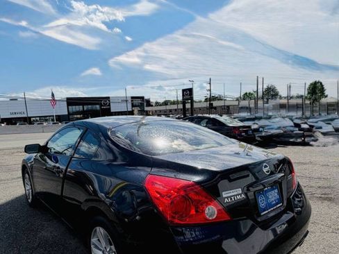 Used 2012 Nissan Altima 2.5 S w/ Convenience Pkg FWD image 9
