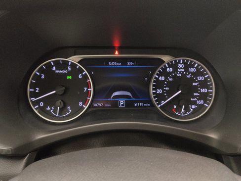 Used 2025 Nissan Sentra SV FWD image 23