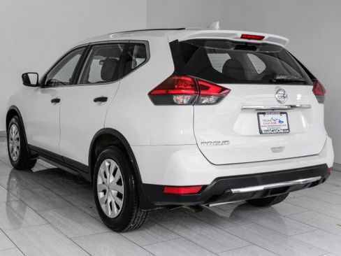 Used 2017 Nissan Rogue S FWD image 7
