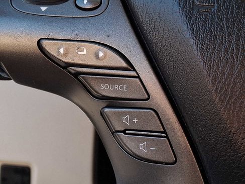 Used 2019 Nissan Murano SV image 17