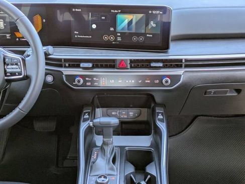 Certified 2025 Kia Sorento X-Line EX AWD/4WD image 17