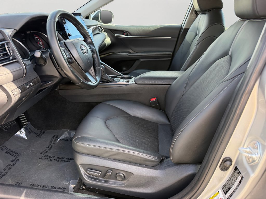 Used 2023 Toyota Camry XSE FWD image 16
