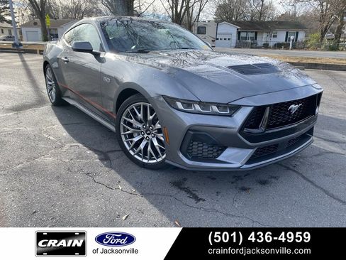 Used 2025 Ford Mustang GT Premium image 1