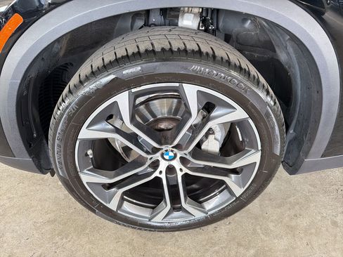 Used 2023 BMW X5 sDrive40i w/ Premium Package image 11