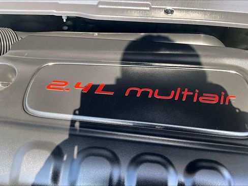 Used 2022 Jeep Compass Limited image 32