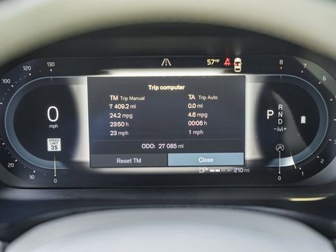 Certified 2023 Volvo S60 B5 Ultimate w/ Climate Package image 39