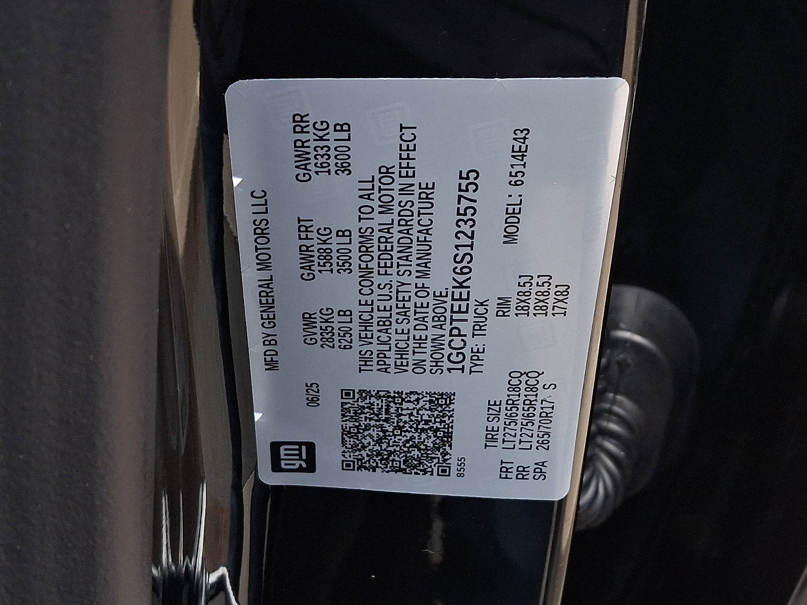 Used 2025 Chevrolet Colorado Trail Boss AWD/4WD image 26