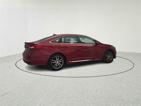 Used 2017 Hyundai Sonata Sport 2.0T w/ Winter Weather Package image 8