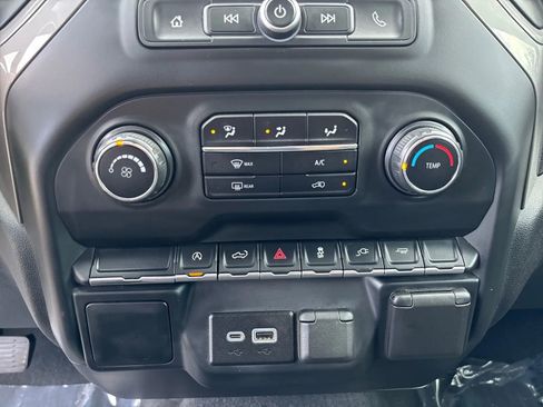 Used 2021 Chevrolet Silverado 1500 Custom RWD image 16