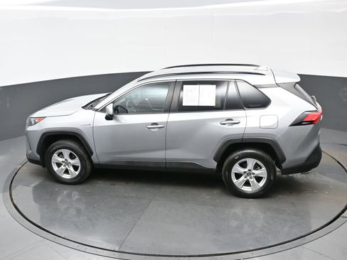 Used 2019 Toyota RAV4 LE image 35