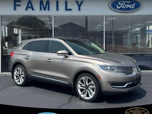 Used 2018 Lincoln MKX Reserve w/ Lincoln MKX Climate Package AWD/4WD image 1