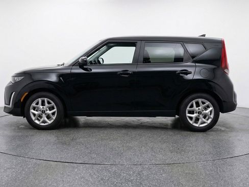 Used 2025 Kia Soul LX w/ LX Technology Package FWD image 5